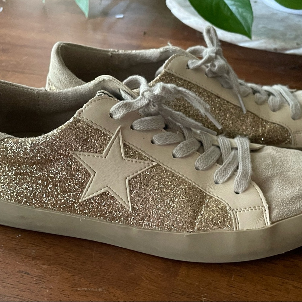 ShuShop Kids Sneakers in Gold and Cream